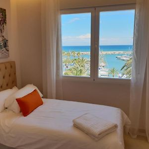 Fantastic Apartment In Front Of The Sea & Marina